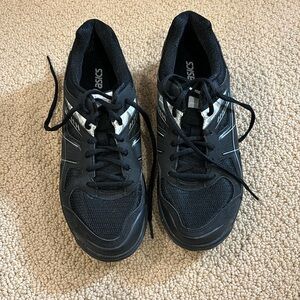 ASICS black volleyball sneakers size 9.5 NEVER WORN